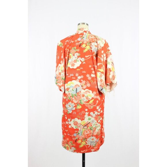 Vintage Made in Japan Red Oriental Japanese Floral Print Kimono, One Size - Picture 3 of 16
